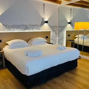 Aparthotel Du Lion D'or Louvre Paris
